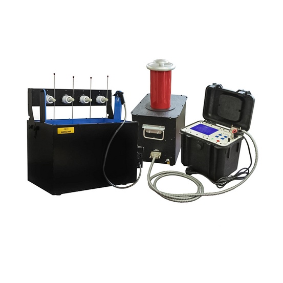 АВИЦ-70 исп.2 с USB и ПО c АВИЦ-20П – аппарат высоковольтный испытательный в пластиковом корпусе совместно с ванной для испытаний