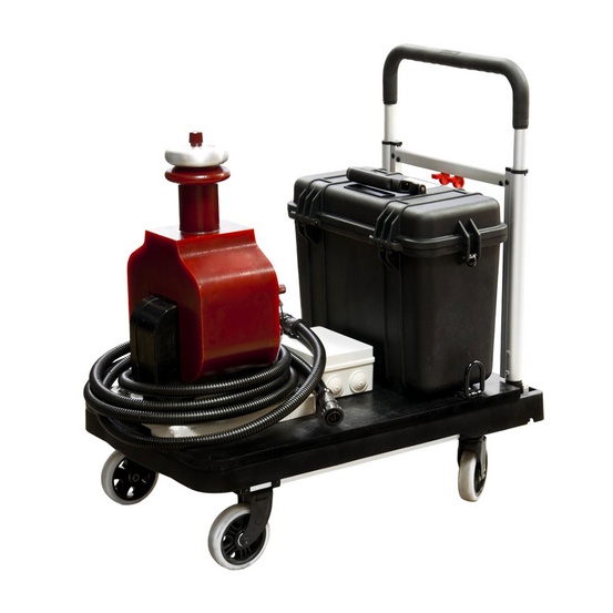 Комбинированная испытательная установка АИСТ СНЧ 30/36 и АИСТ 50М с общим пультом управления