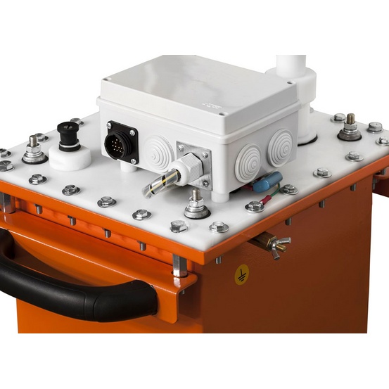 Высоковольтная установка для испытания кабелей из сшитого полиэтилена (СПЭ) повышенным напряжением сверхнизкой частоты (СНЧ / VLF) АИСТ СНЧ 30