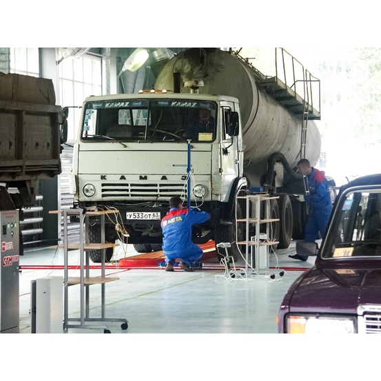 ЛТК-С 13000.01 – автоматизированная универсальная линия технического контроля для проверки технического состояния автомобилей с нагрузкой на ось до 13 тонн