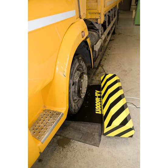 ЛД-16000П – люфт-детектор пневматический