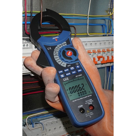 Клещи электроизмерительные DT-3351