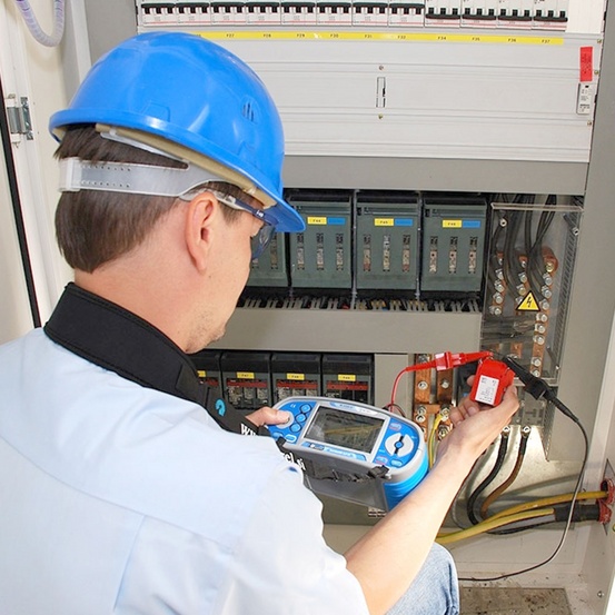 MI 3102H SE EurotestXE 2,5 кВ - многофункциональный измеритель параметров электроустановок