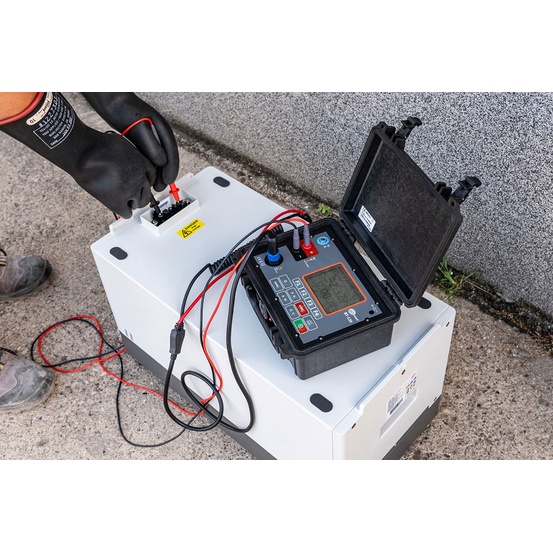 BT-120 - тестер аккумуляторных батарей